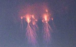 rare red sprites sky phenomenon filmed in Oklahoma